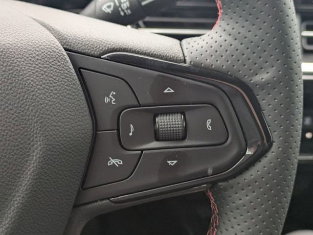 New 2026 Chevrolet Trax RS w/ Sunroof Package image 16