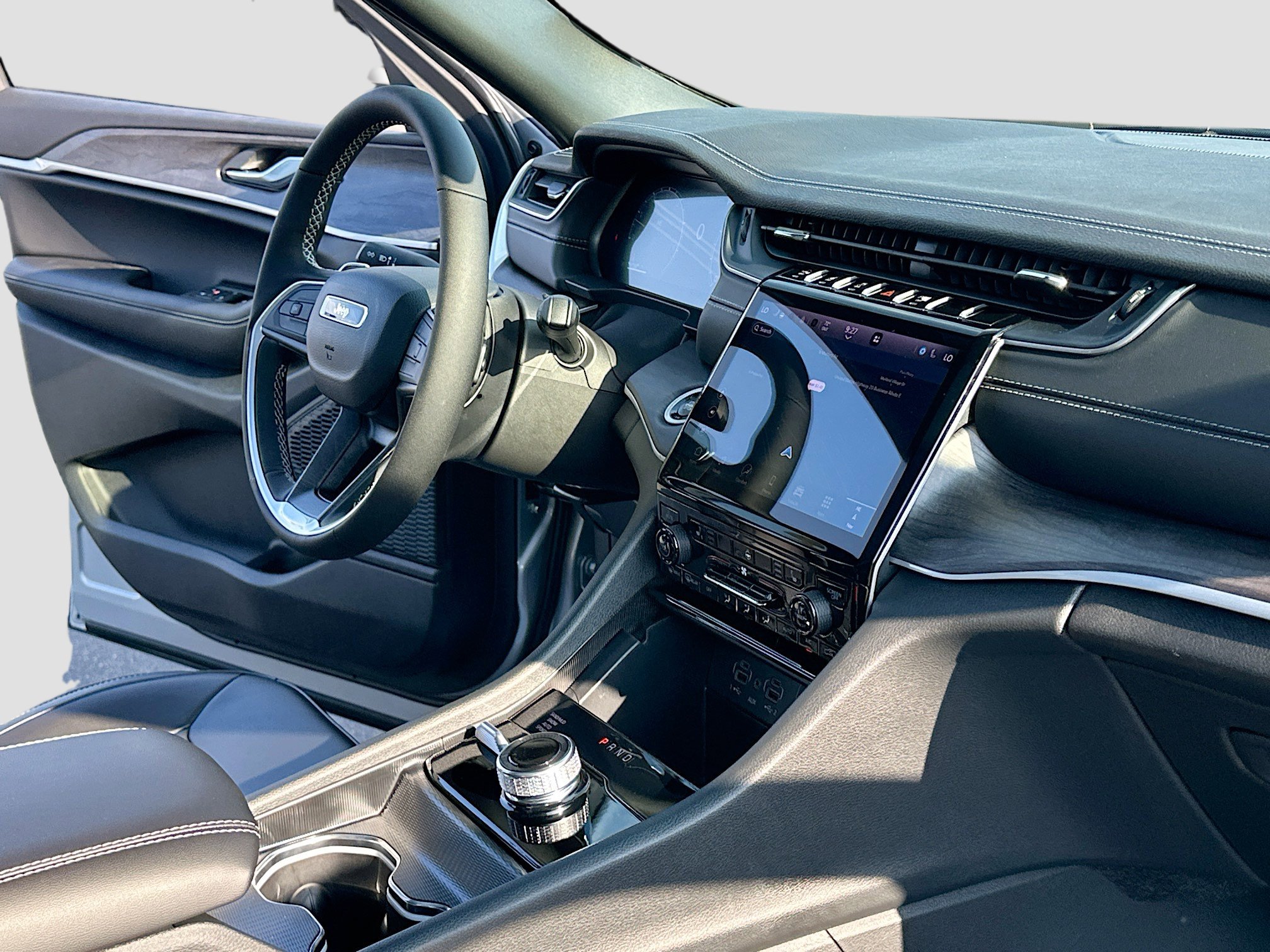 New 2025 Jeep Grand Cherokee L Limited image 5