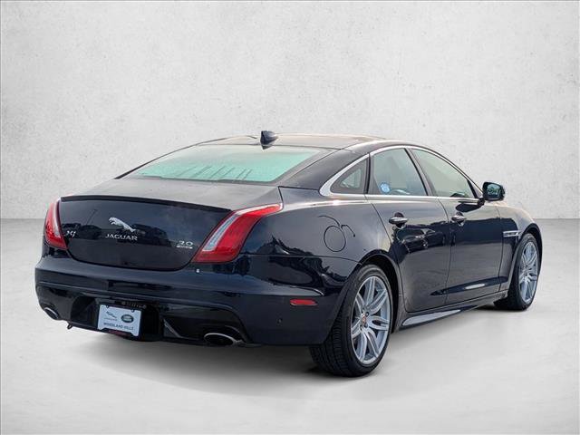 Used 2019 Jaguar XJ R-Sport image 5