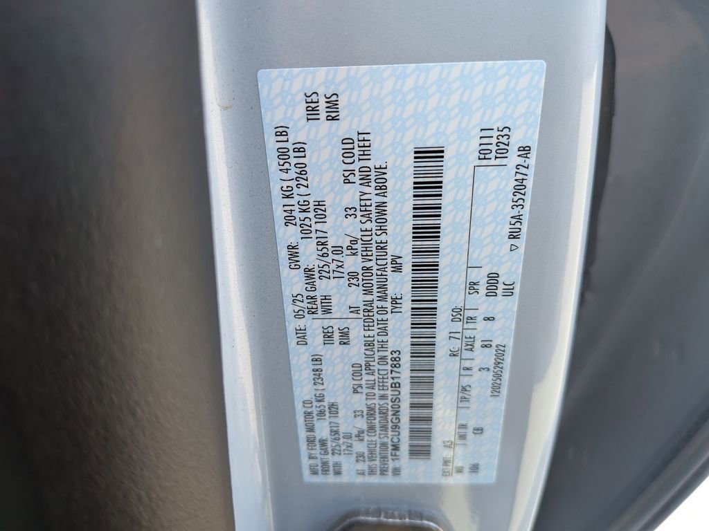 Used 2025 Ford Escape Active AWD/4WD image 31