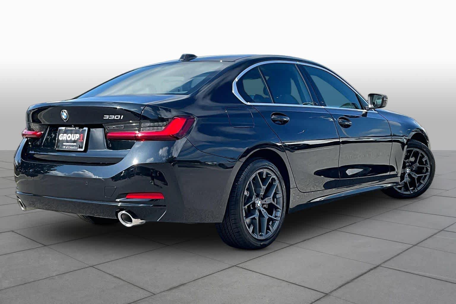 Used 2025 BMW 330i Sedan RWD image 12