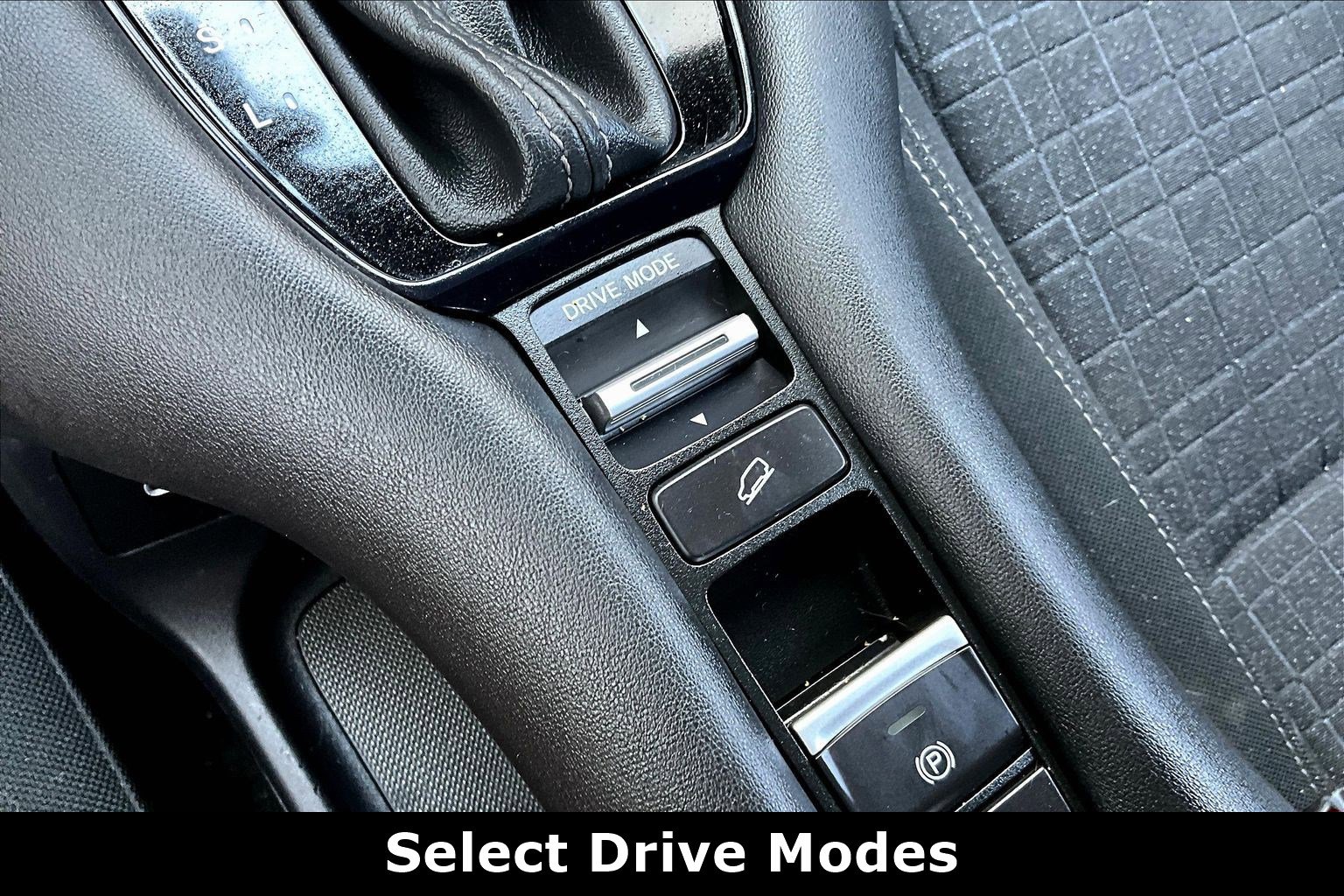 Used 2024 Honda HR-V LX image 14