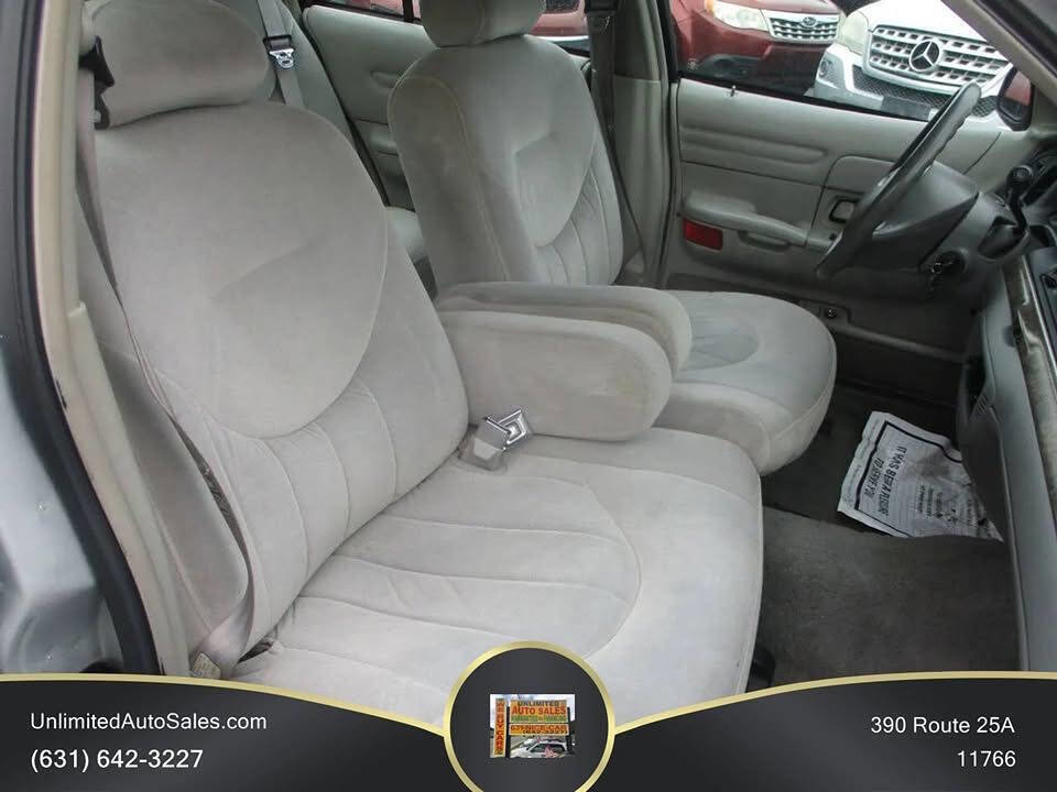 Used 1999 Ford Crown Victoria RWD image 7
