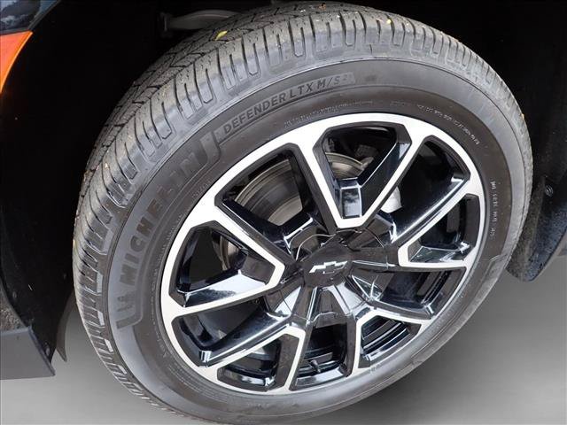 Used 2023 Chevrolet Tahoe LT w/ Luxury Package AWD/4WD image 7