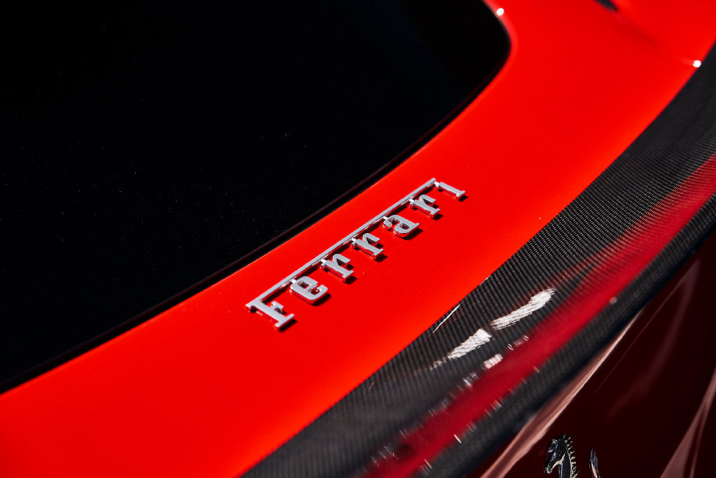 Used 2016 Ferrari F12 Berlinetta RWD image 11