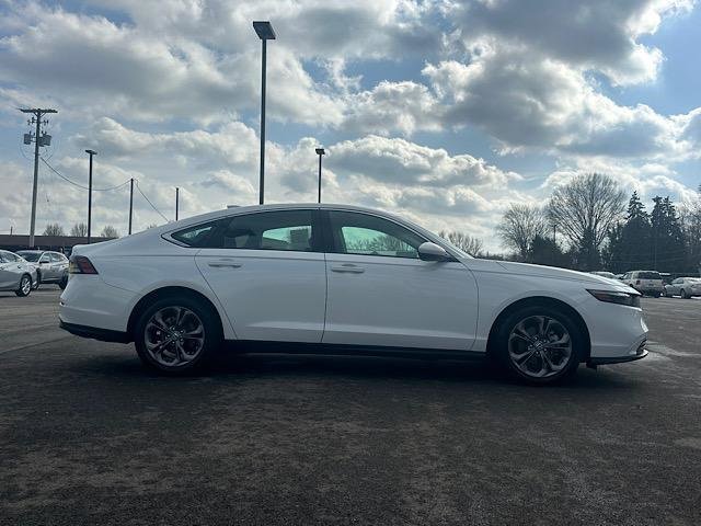 Used 2024 Honda Accord EX image 9
