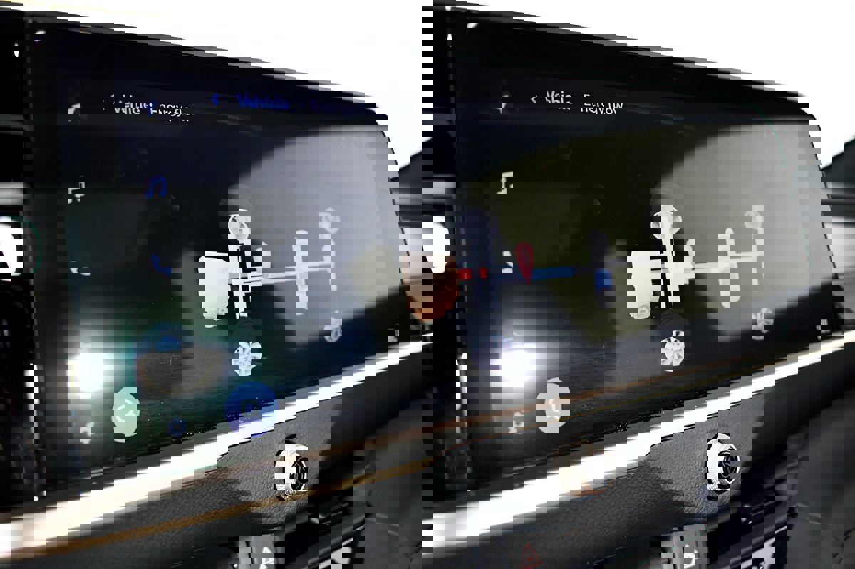 Used 2023 Toyota Crown Platinum image 31