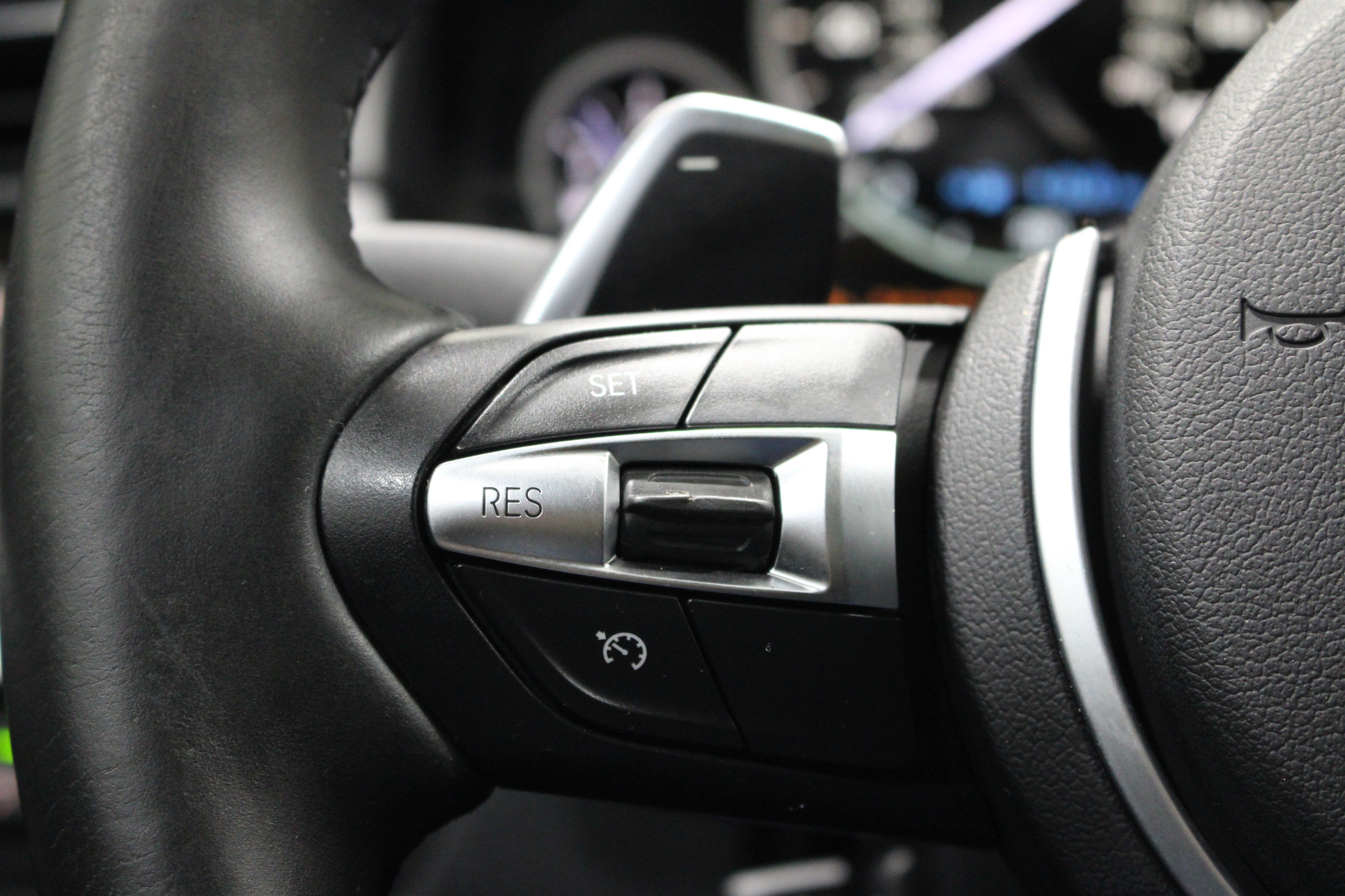 Used 2016 BMW 550i xDrive Sedan AWD/4WD image 11