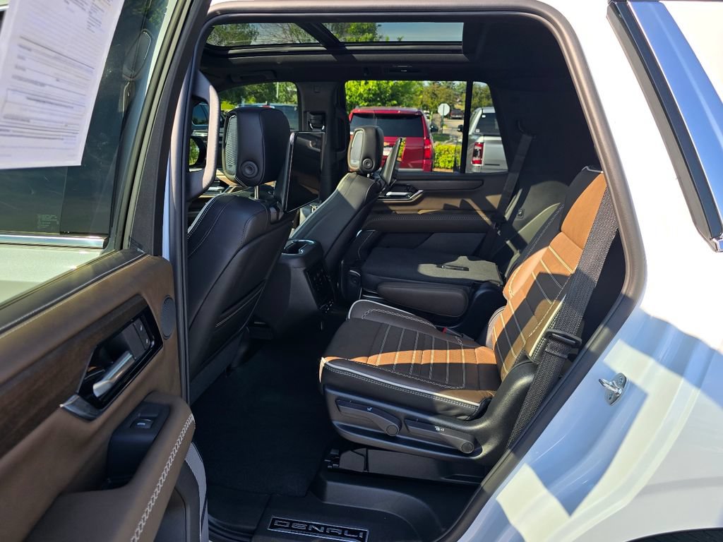 Certified 2026 GMC Yukon Denali Ultimate AWD/4WD image 25
