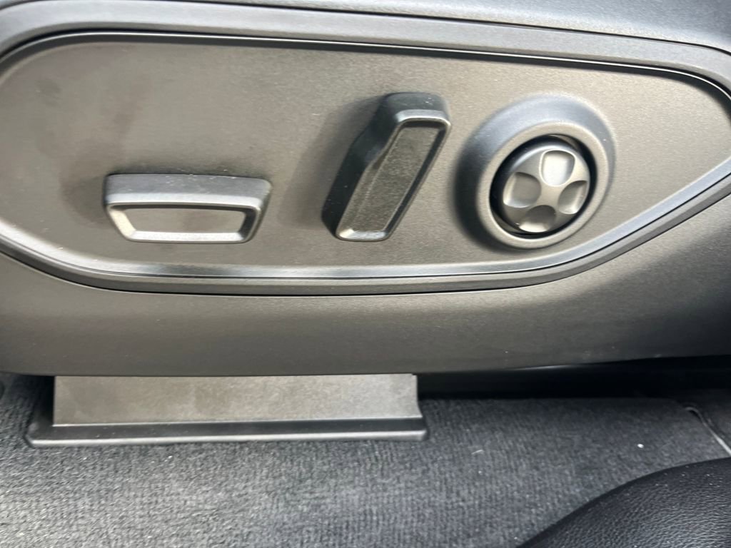 New 2025 Jeep Grand Cherokee Laredo X w/ Luxury Tech Group I image 21