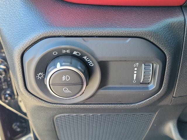 Used 2023 Jeep Gladiator Rubicon w/ LED Lighting Group AWD/4WD image 26