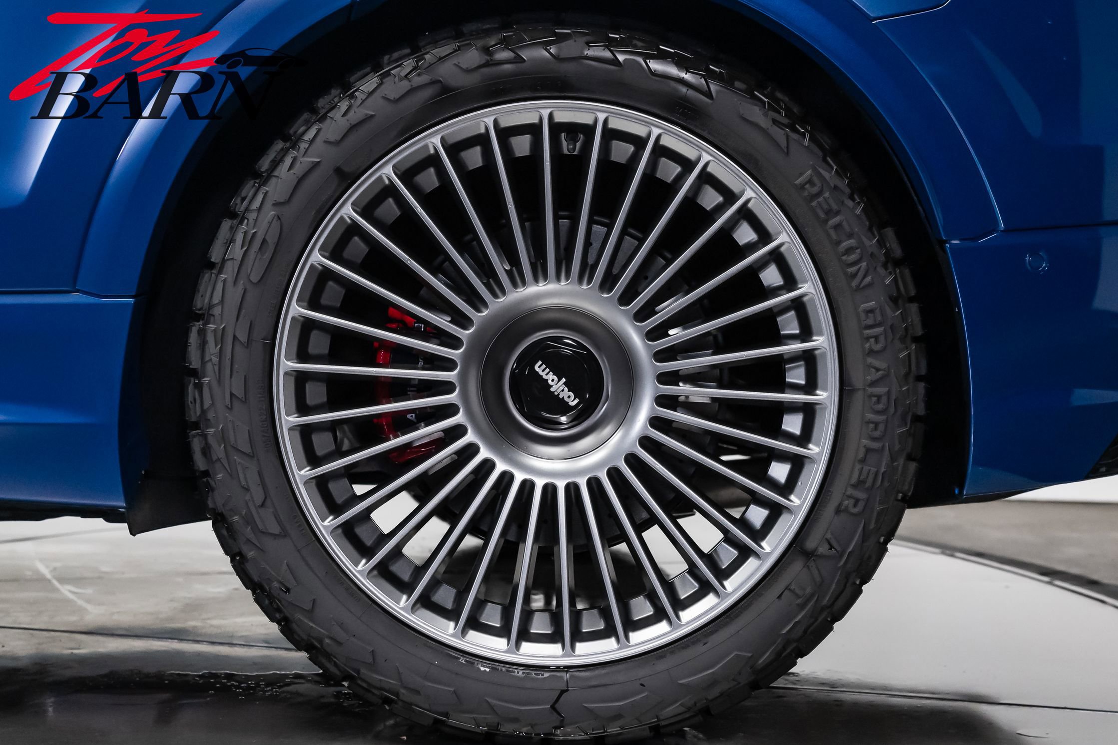 Used 2025 Audi RS Q8 performance AWD/4WD image 18