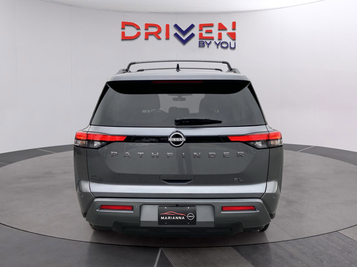 New 2026 Nissan Pathfinder SL image 4