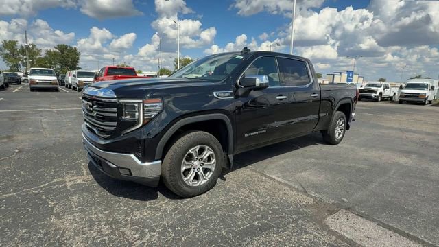 Used 2022 GMC Sierra 1500 SLT w/ Max Trailering Package image 4