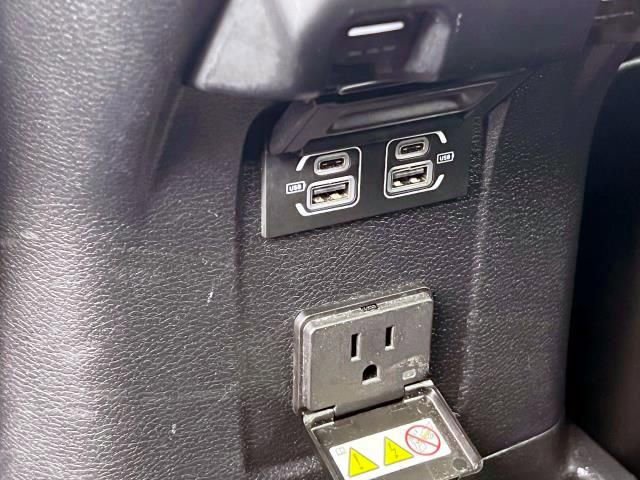 Certified 2022 Jeep Wrangler Unlimited Sahara w/ Cold Weather Group image 13