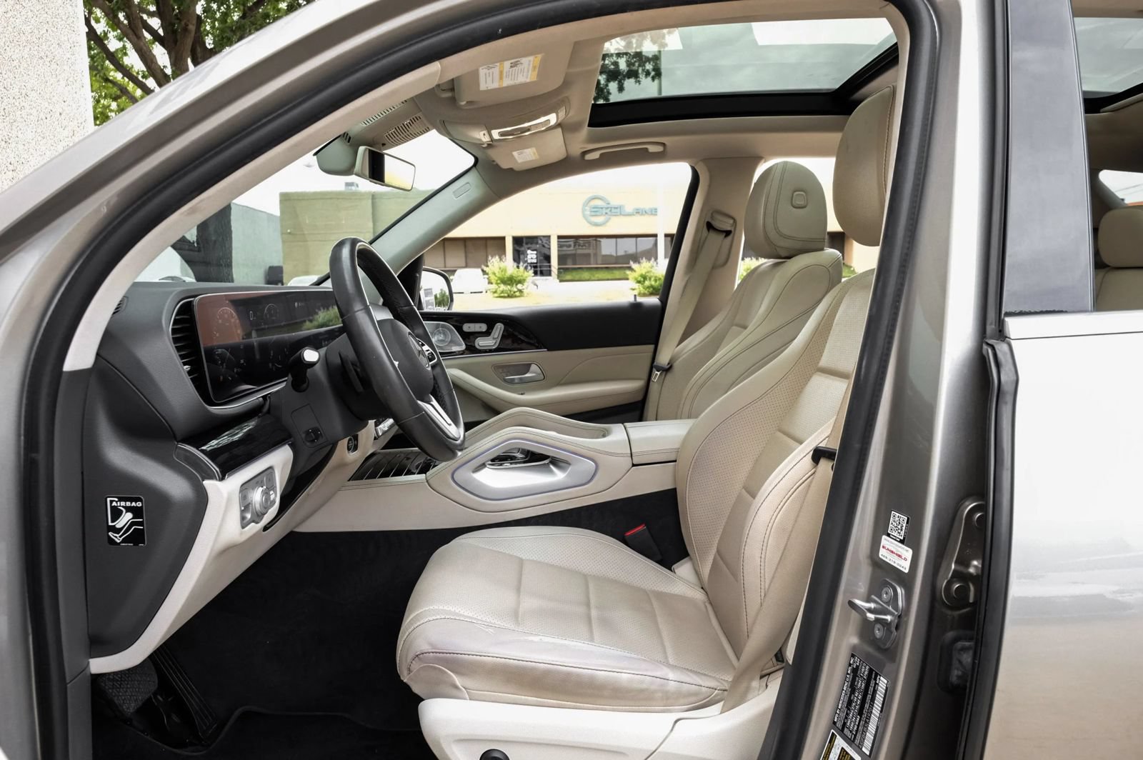 Used 2020 Mercedes-Benz GLE 350 image 3