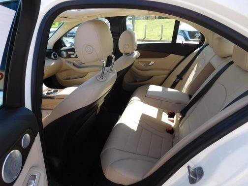 Used 2021 Mercedes-Benz C 300 4MATIC Sedan w/ Premium Package image 14