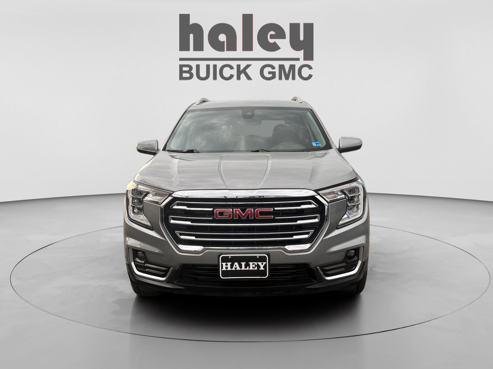 Used 2023 GMC Terrain SLT w/ LPO, Floor Liner Package image 8