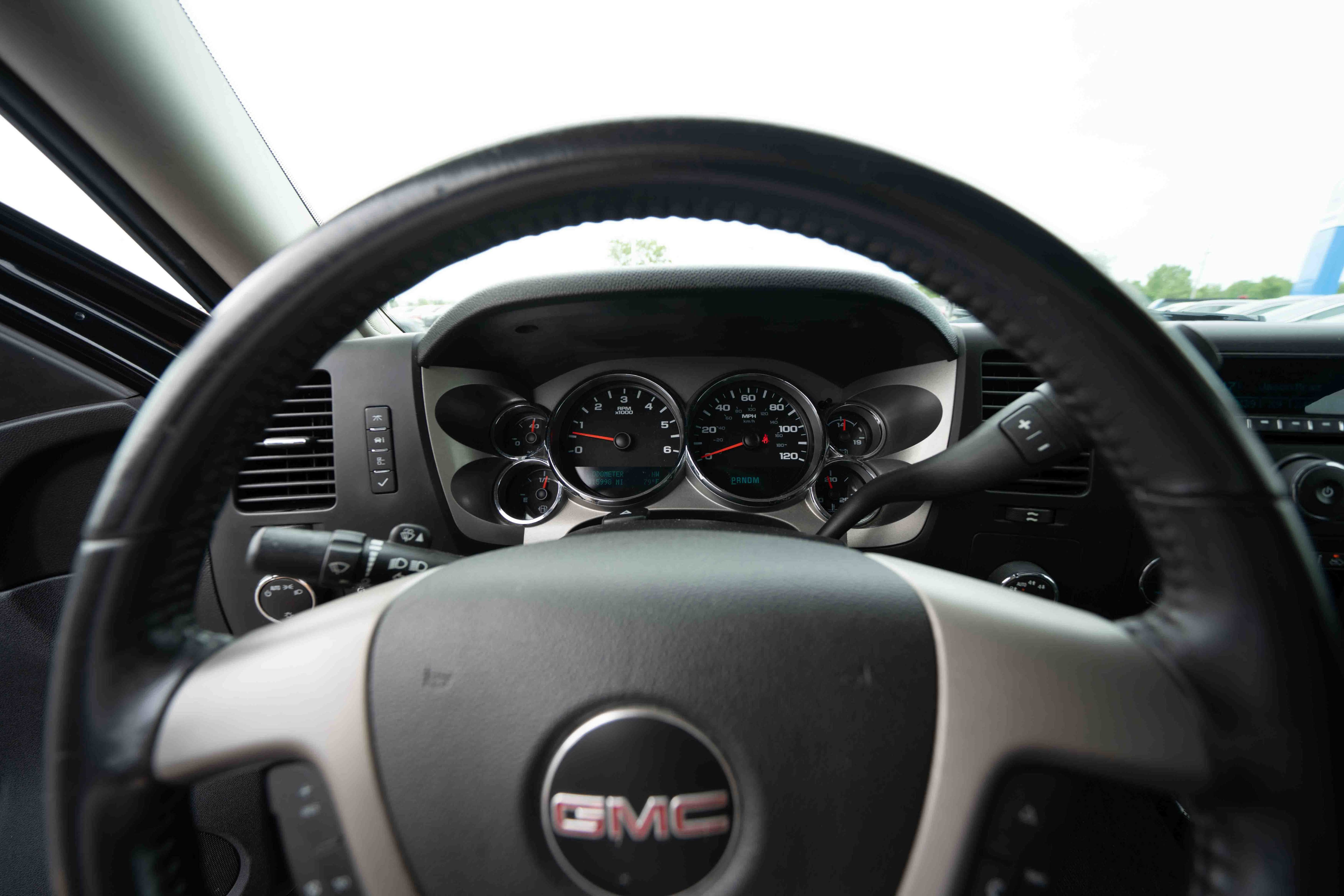 Used 2011 GMC Sierra 1500 SLE w/ Power Tech Package AWD/4WD image 15