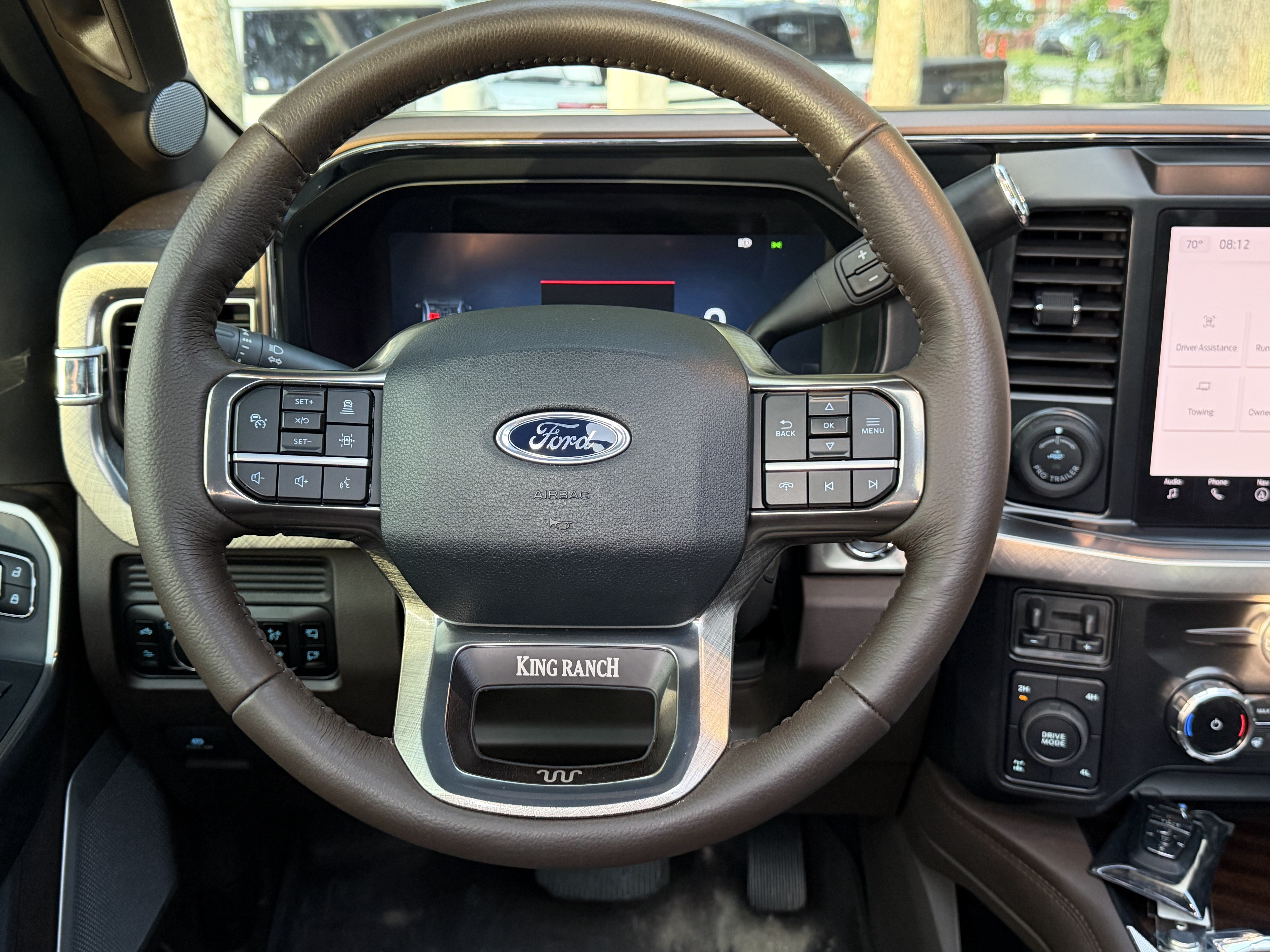 Used 2025 Ford F350 King Ranch w/ FX4 Off-Road Package AWD/4WD image 36