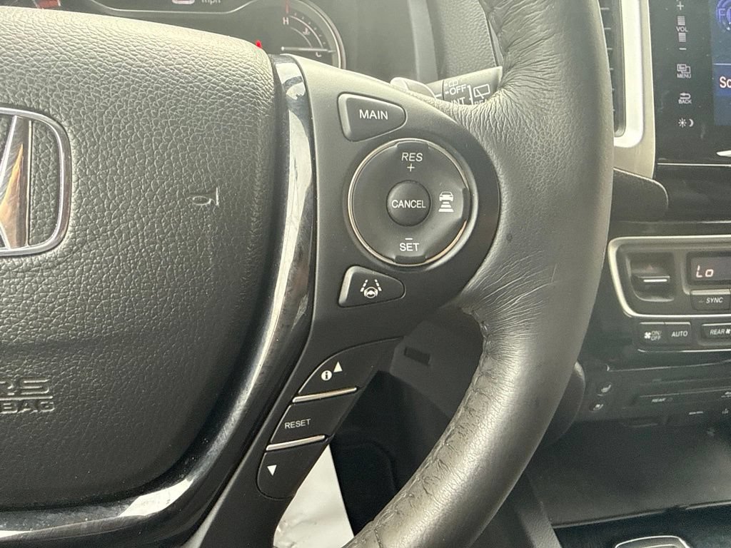 Certified 2017 Honda Pilot Elite image 29