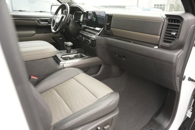 Used 2023 Chevrolet Silverado 1500 ZR2 w/ Technology Package image 17