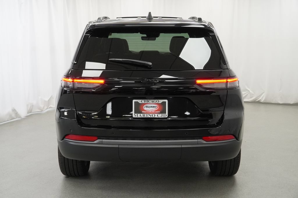 Certified 2026 Jeep Grand Cherokee Limited w/ Limited Altitude Package AWD/4WD image 12