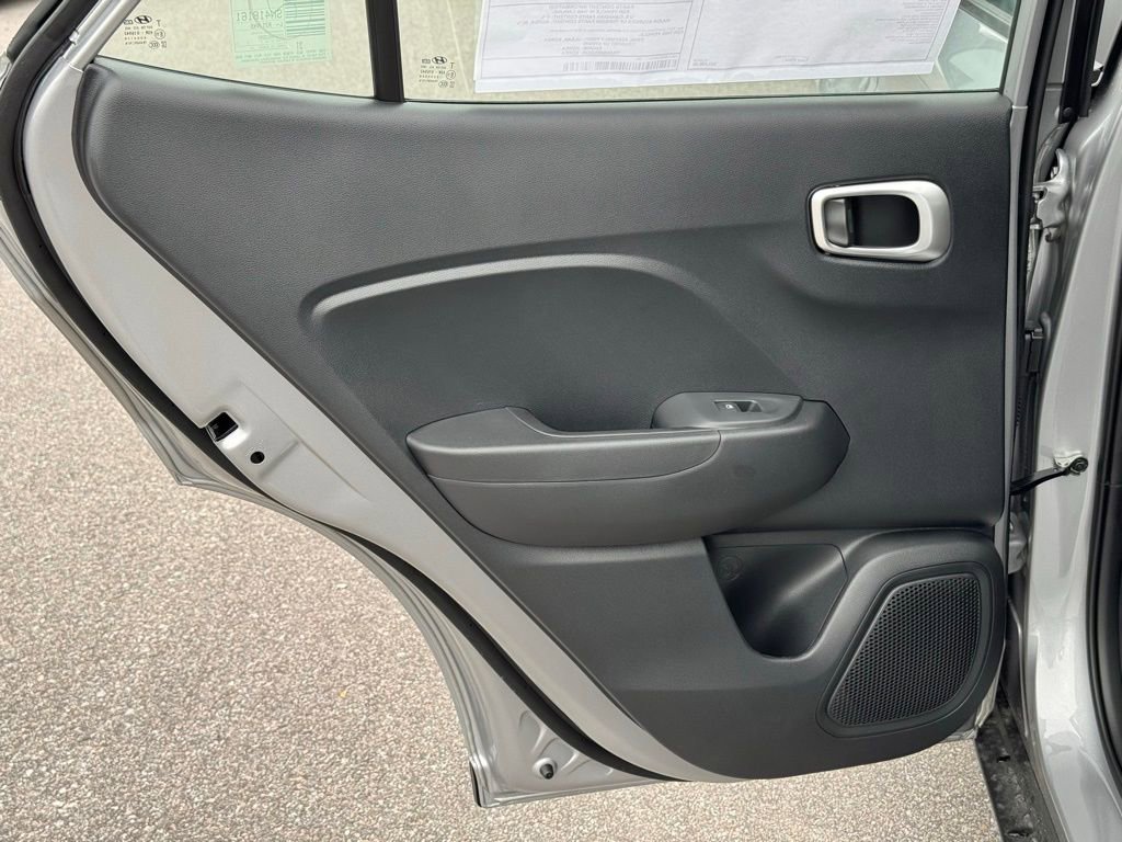 Used 2026 Hyundai Venue SE image 15