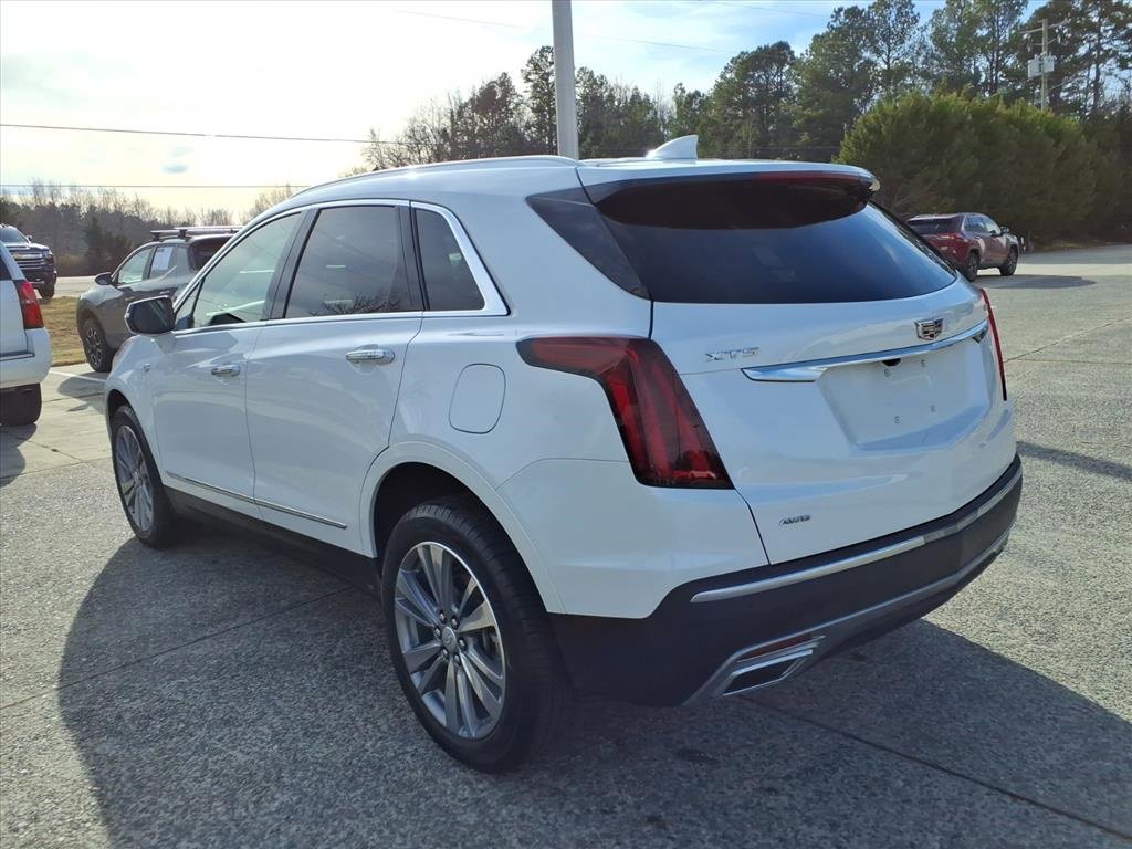 Used 2025 Cadillac XT5 Premium Luxury image 3