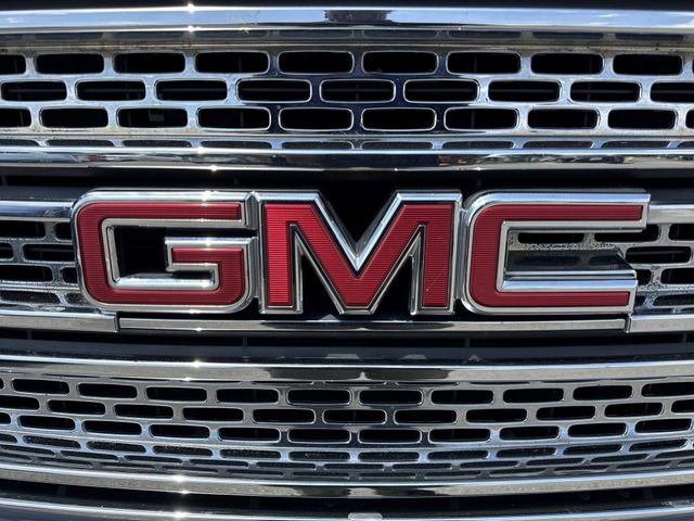 Used 2018 GMC Yukon SLE w/ SLE Value Package AWD/4WD image 30