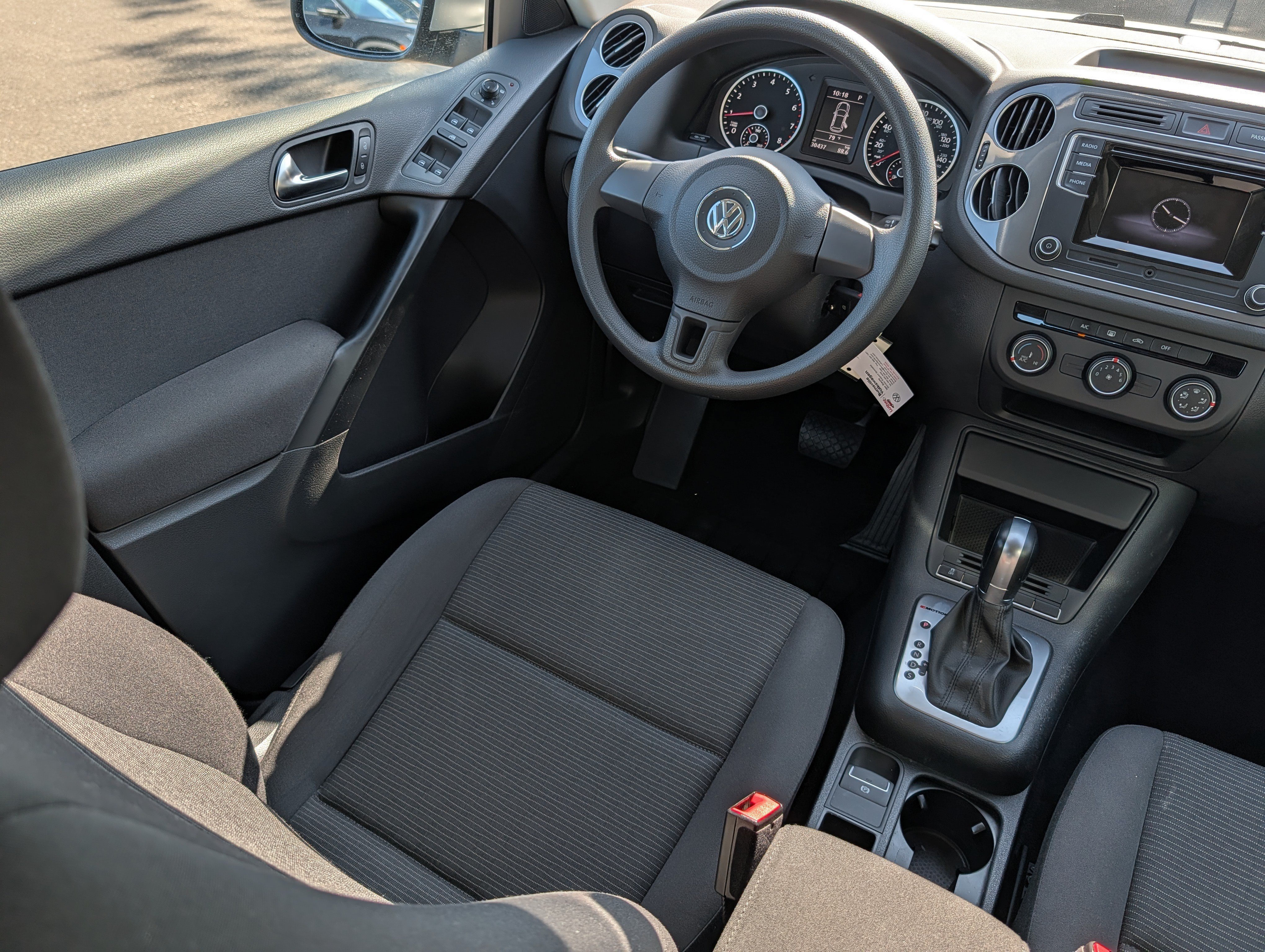 Used 2018 Volkswagen Tiguan Limited AWD/4WD image 9