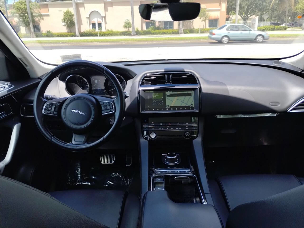 Used 2019 Jaguar F-PACE Premium AWD/4WD image 45