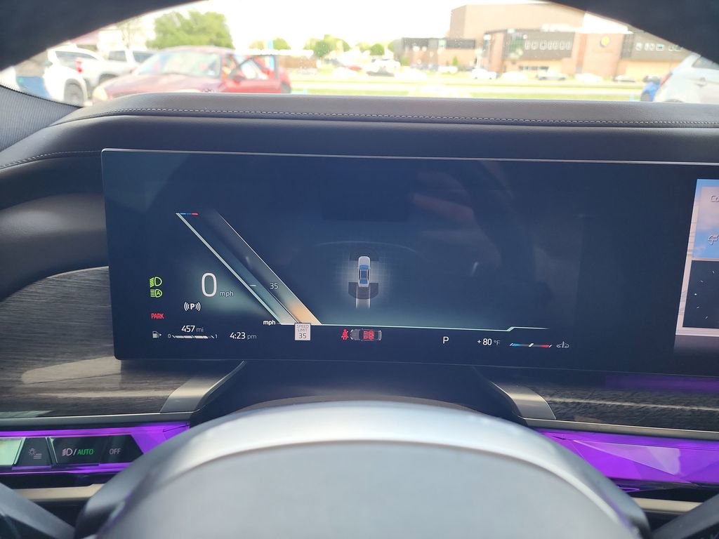 Used 2023 BMW 740i w/ Executive Package image 19