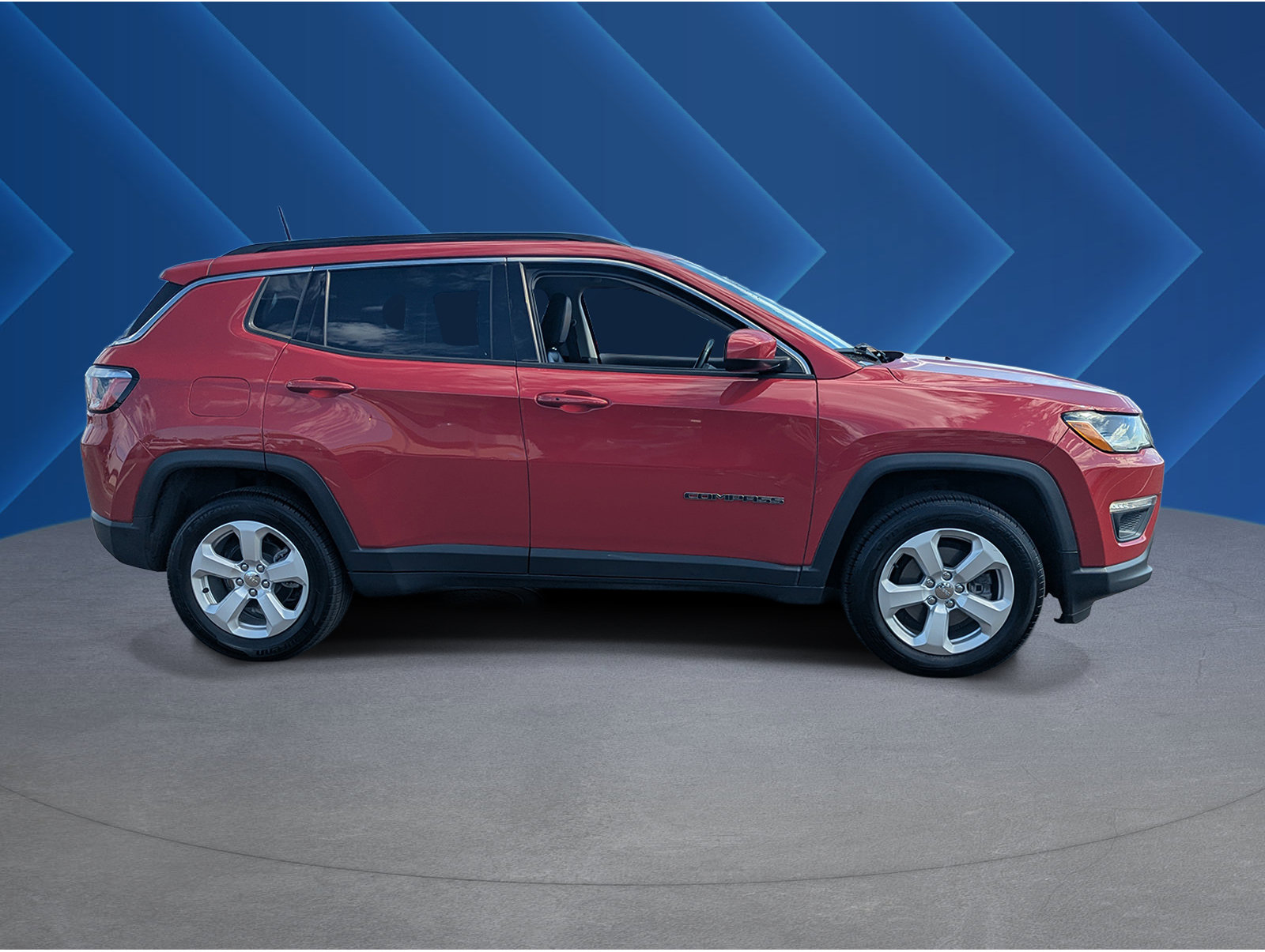 Used 2018 Jeep Compass Latitude w/ Cold Weather Group AWD/4WD image 2