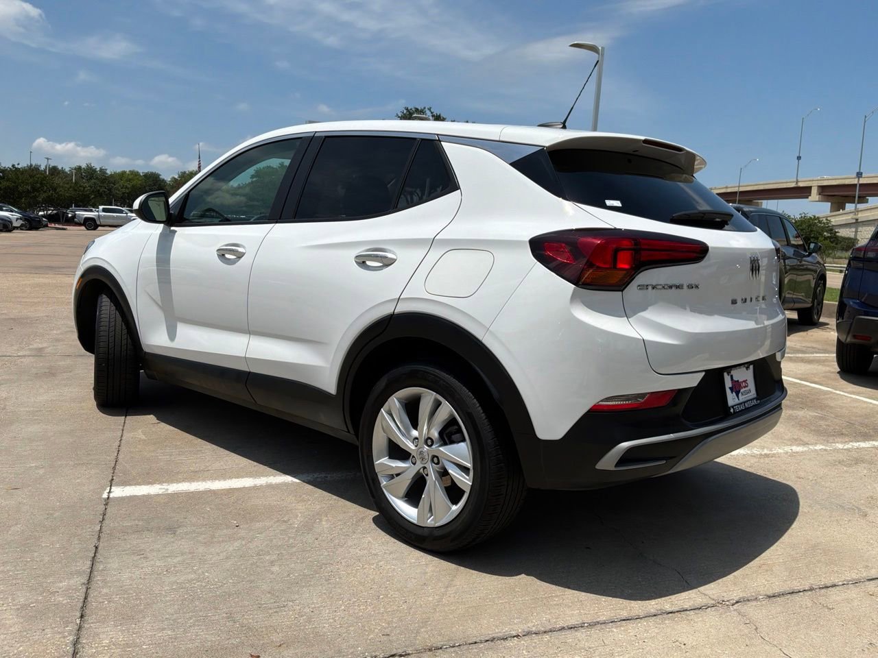 Used 2025 Buick Encore GX Preferred FWD image 8