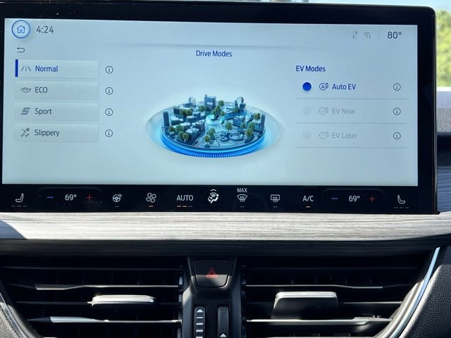 New 2025 Ford Escape Base w/ PHEV Premium Package image 36