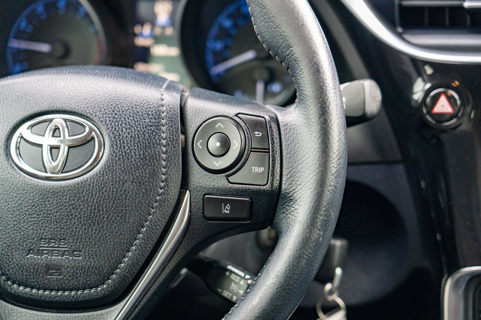 Used 2018 Toyota Corolla iM w/ All-Weather Mat Package FWD image 21