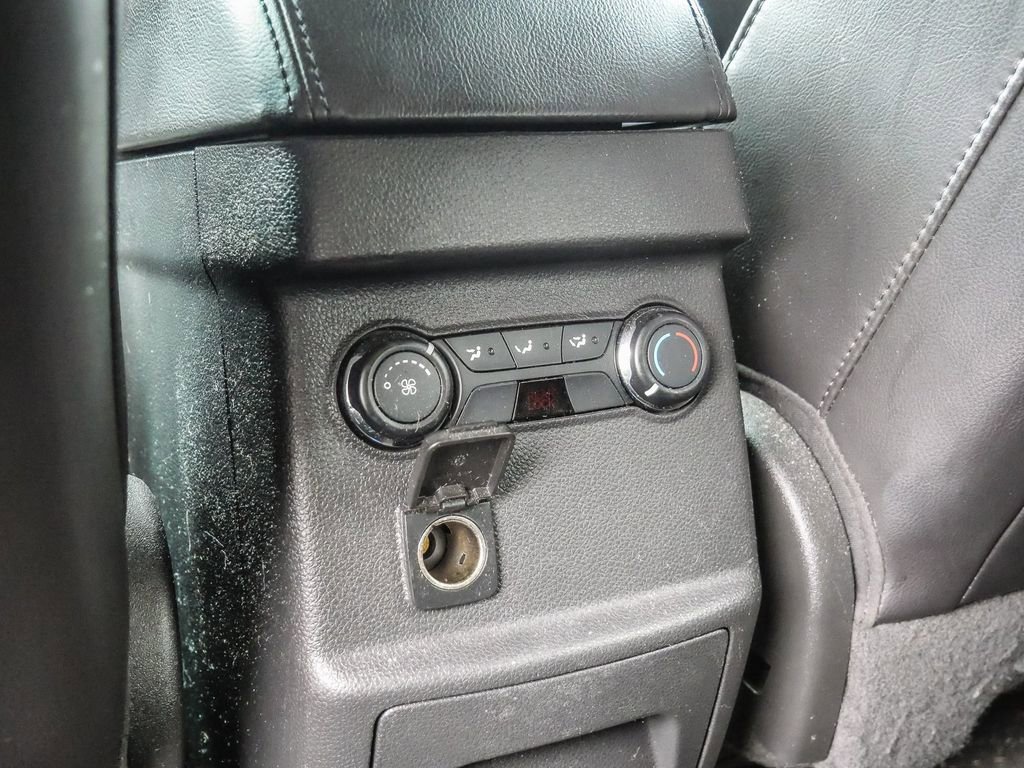 Used 2013 Ford Explorer XLT FWD image 29