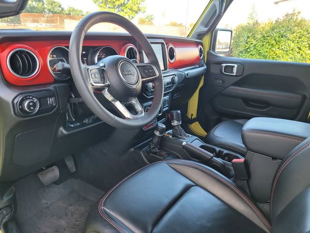 Used 2023 Jeep Gladiator Rubicon w/ Trailer Tow Package AWD/4WD image 11