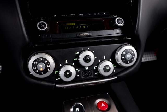 Used 2010 Ferrari 599 GTB Fiorano RWD image 47
