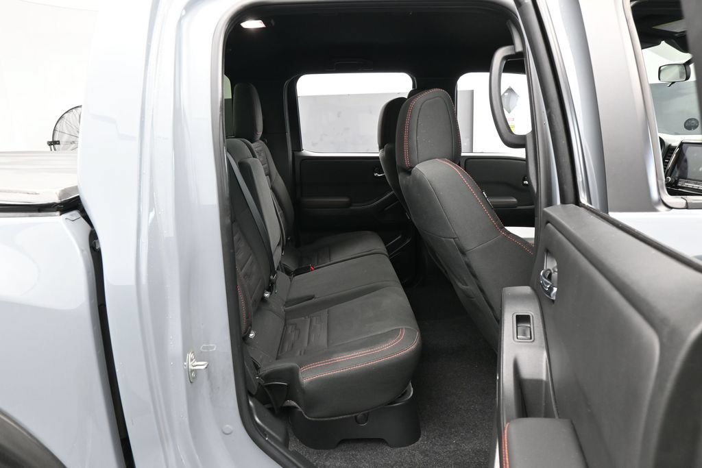 Used 2024 Nissan Frontier PRO-4X w/ Off-Road Protection Package AWD/4WD image 36