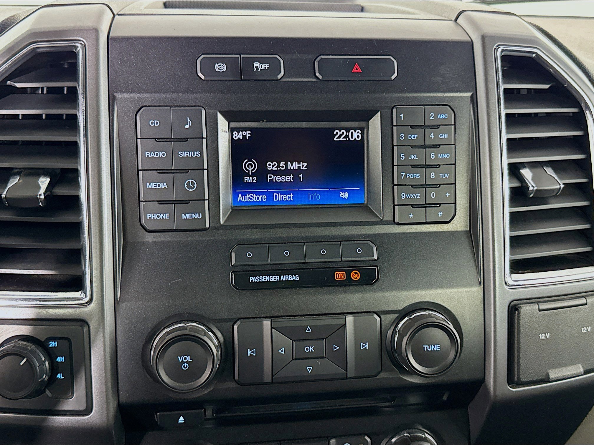 Used 2017 Ford F250 XLT w/ Snow Plow Prep Package image 17