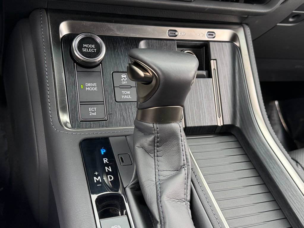 Certified 2025 Lexus GX 550 w/ Accessory Package (2T) AWD/4WD image 26