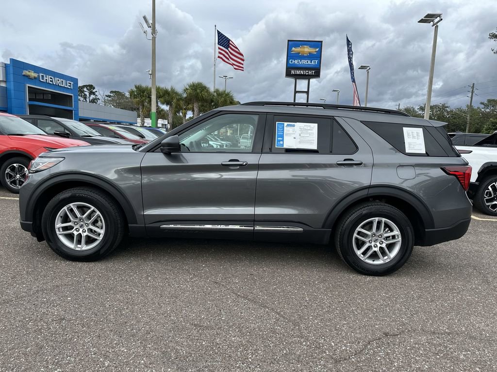 Used 2025 Ford Explorer Active image 13