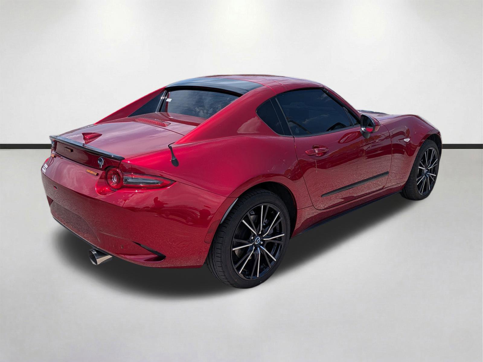 Used 2025 MAZDA MX-5 Miata RF Grand Touring w/ Weather Package RWD image 4