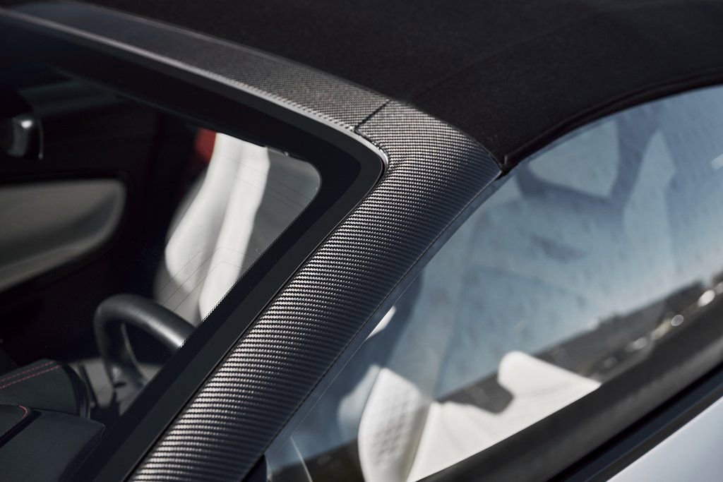 Used 2023 Aston Martin DBS Superleggera Volante RWD image 14