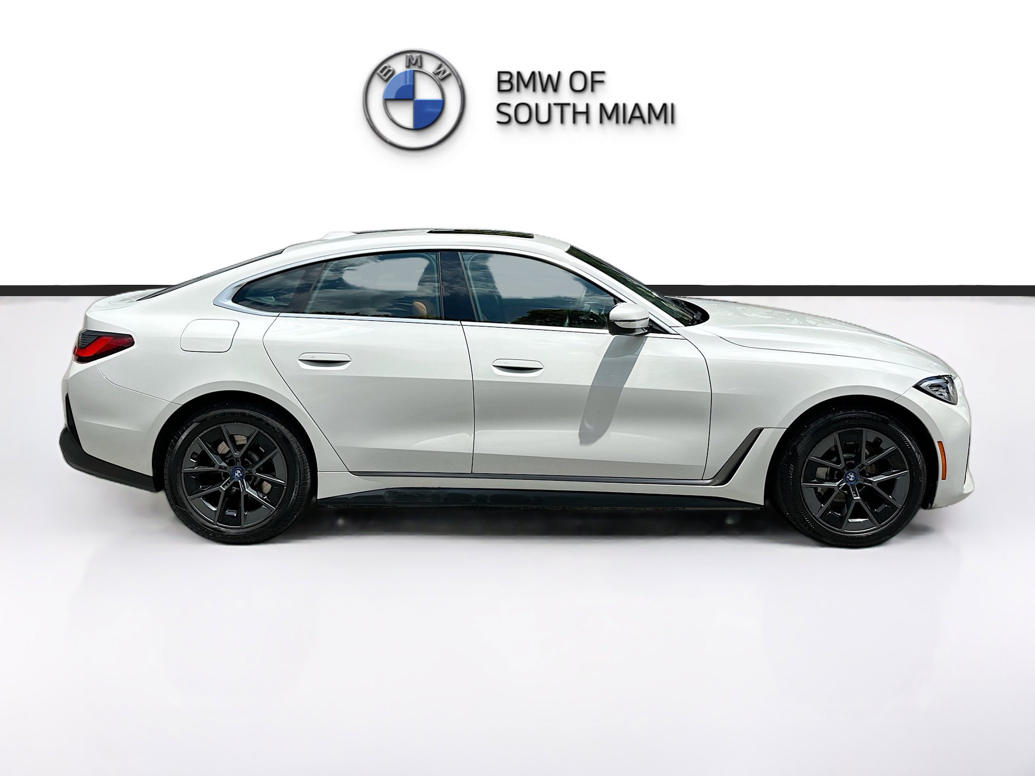 Used 2023 BMW i4 eDrive35 RWD image 8