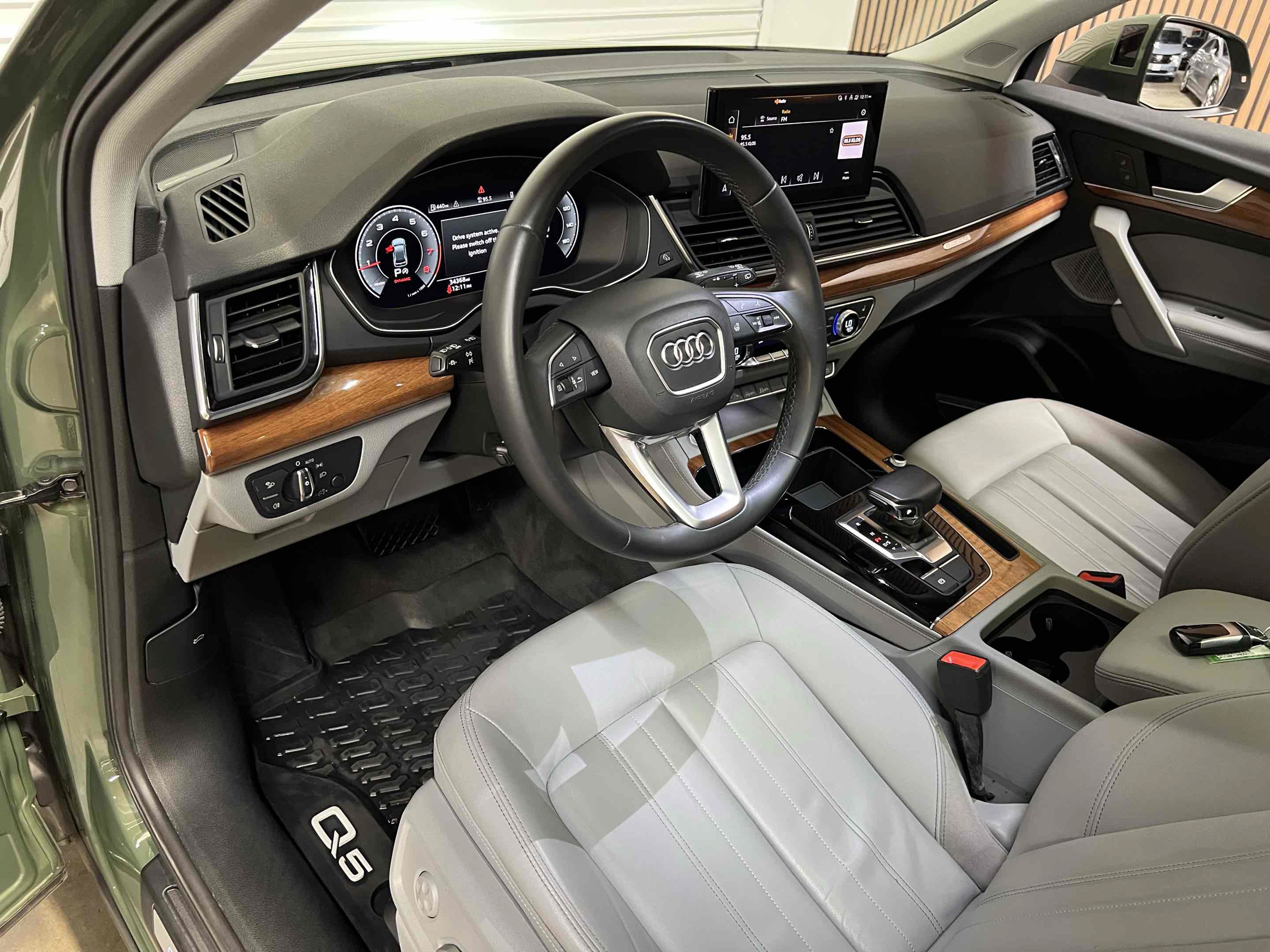 Used 2023 Audi Q5 2.0T Premium Plus AWD/4WD image 5