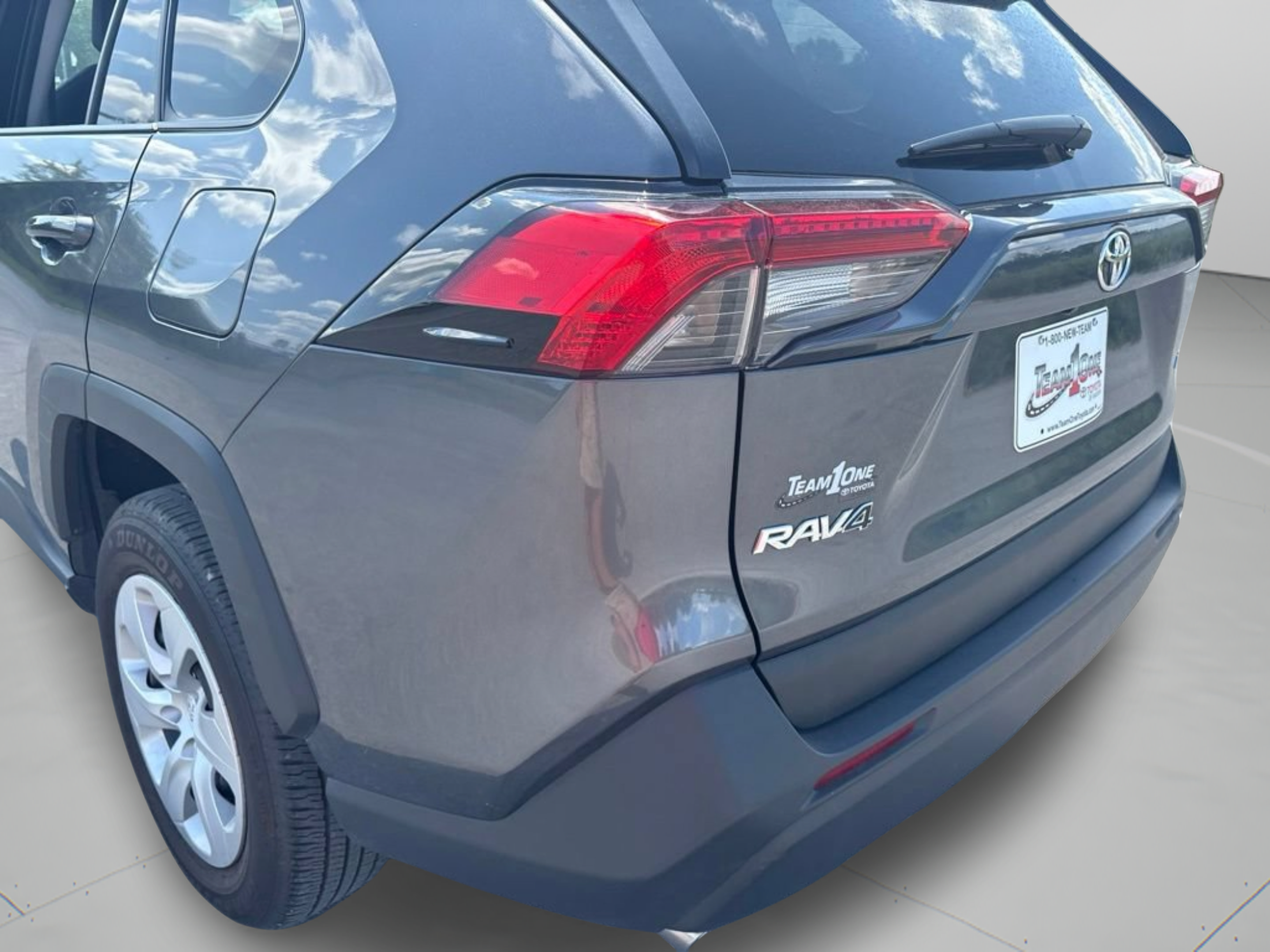 Used 2024 Toyota RAV4 LE FWD image 29