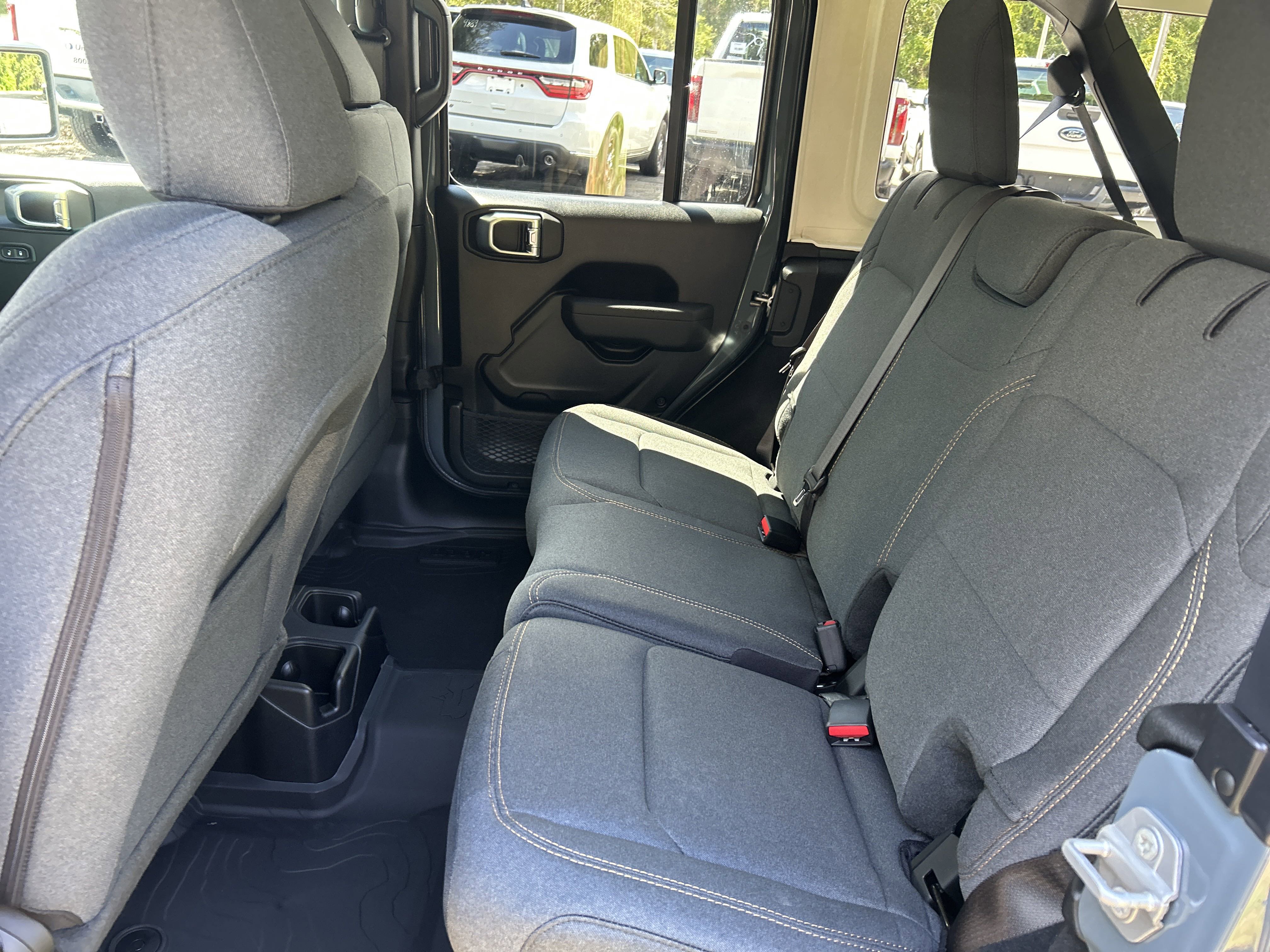 New 2025 Jeep Wrangler Sport S image 34